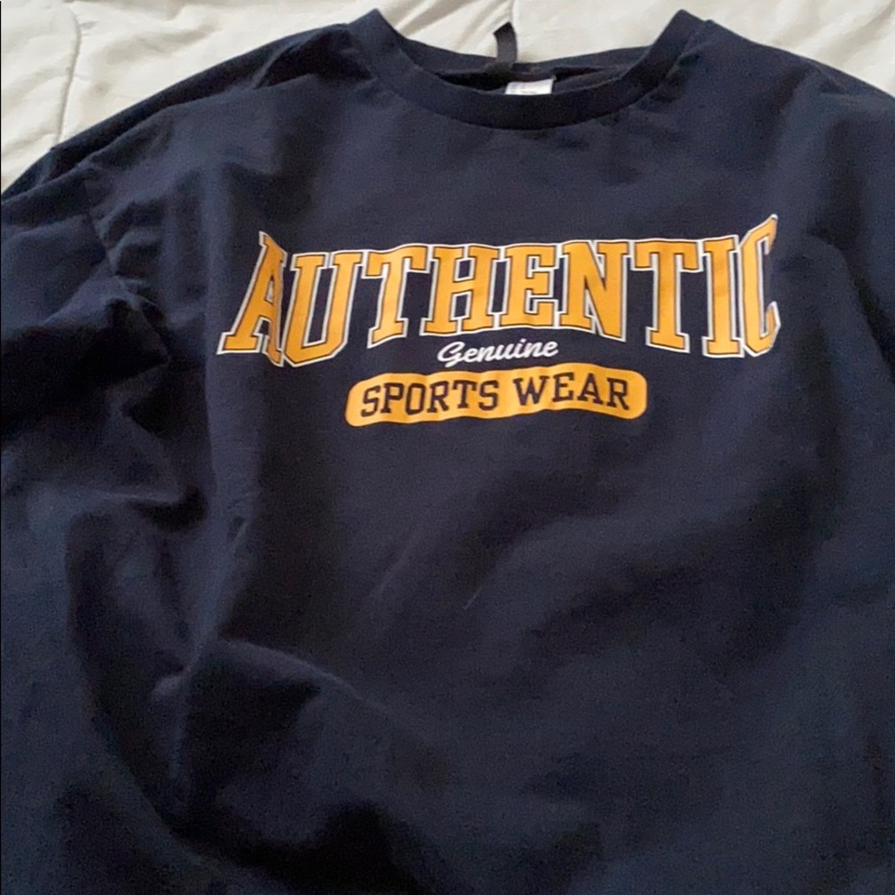 Long sleeve T-shirt